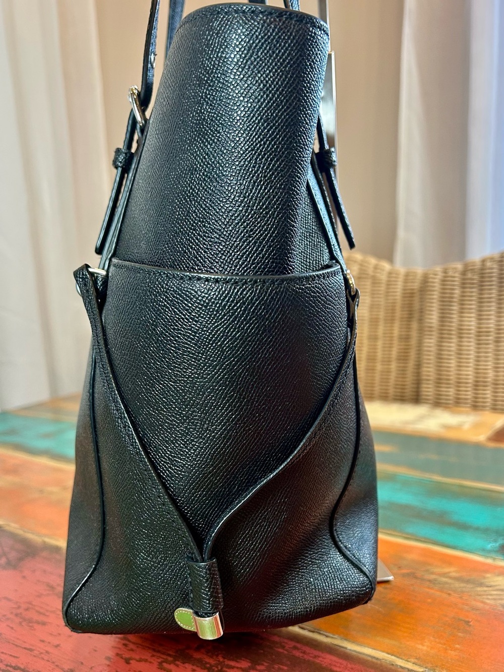 Michael Kors Voyager Large Saffiano Leather Tote Bag Black Discontinued EUC - Picture 4 of 16